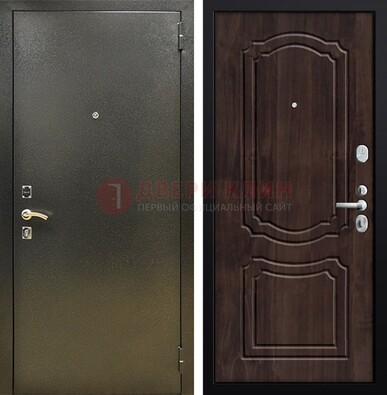 Темно-серая железная дверь с порошковым покрытием и коричневой МДФ ДП-288 в Ставрополе