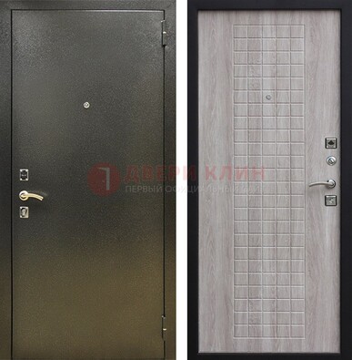 Железная темная дверь с порошковым покрытием и филенчатой МДФ ДП-297 в Ставрополе