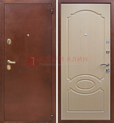 Коричневая металлическая дверь с порошковым окрасом ДП-76 в Ставрополе