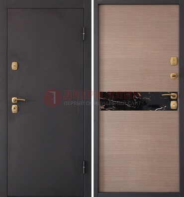 Коричневая металлическая дверь с порошковым окрасом ДП-82 в Электрогорске