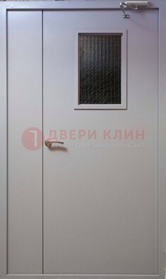 Белая железная подъездная дверь ДПД-4 в Ставрополе
