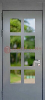 Серая металлическая дверь со стеклом ДС-78 в Ставрополе