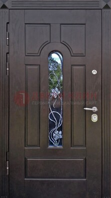 Металлическая дверь со стеклом и ковкой в цвете венге ДСК-142 в Ставрополе