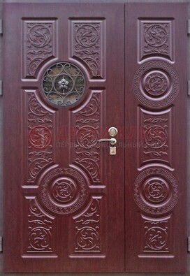 Красная железная дверь Винорит со стеклом и ковкой ДСК-235 в Ставрополе
