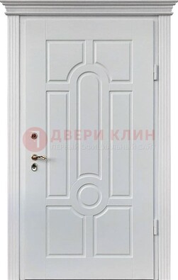 Белая уличная дверь с виноритом для дома ДВТ-247 в Ставрополе